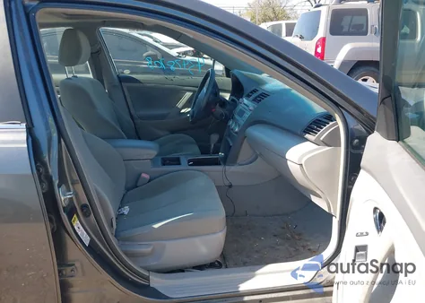 2009 Toyota Camry Le z USA, uszkodzony, nr VIN 4T4BE46K09R122858